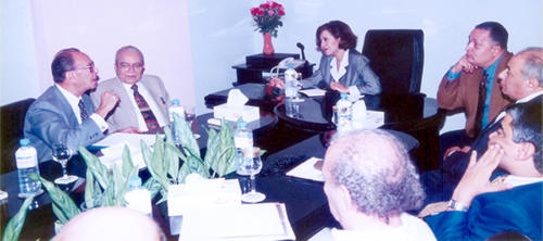 زيارة نادية مكرم عبيد